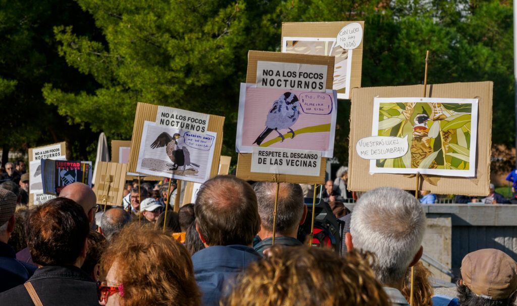 Concentración contra los focos del rio manzanares